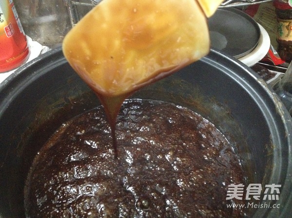 养颜美容:固元<a href=/shicai/yaoshi/EJiao/index.html target=_blank><u>阿胶</u></a>糕的做法