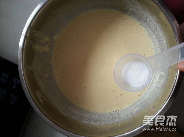 <a href=/shicai/mimian/HuangMiMian/index.html target=_blank><u><a href=/shicai/mimian/HuangMi/index.html target=_blank><u>黄米</u></a>面</u></a><a href=/shicai/rouqin/JiDan/index.html target=_blank><u>鸡蛋</u></a><a href=/shicai/shucai/JiuCai/index.html target=_blank><u>韭菜</u></a>饼的做法