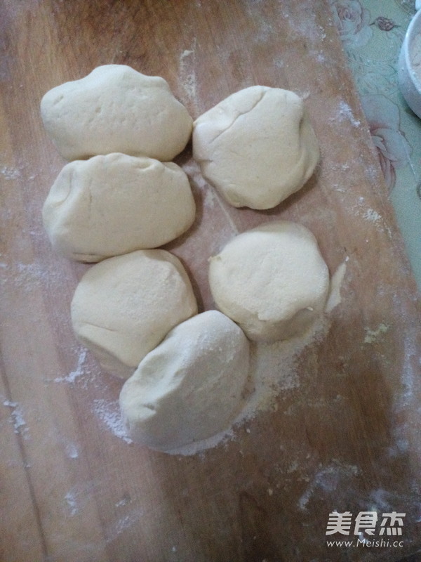 <a href=/shicai/mimian/YuMiMian/index.html target=_blank><u><a href=/shicai/mimian/YuMi/index.html target=_blank><u>玉米</u></a>面</u></a>大馒头的做法