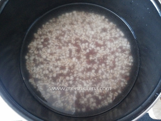 <a href=/shicai/mimian/HongDou/index.html target=_blank><u>红豆</u></a><a href=/shicai/mimian/YiMi/index.html target=_blank><u>薏米</u></a>汤