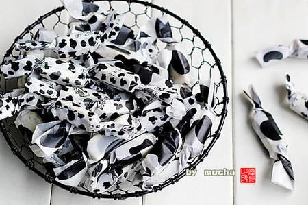 <a href=/shicai/guopin/ZhiMa/index.html target=_blank><u>芝麻</u></a><a href=/shicai/guopin/HuaSheng/index.html target=_blank><u>花生</u></a>牛轧糖怎么做