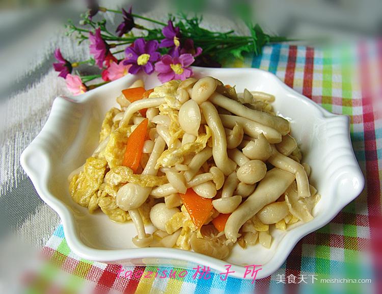 <a href=/shicai/shucai/HaiXianGu/index.html target=_blank><u>海鲜菇</u></a>炒<a href=/shicai/rouqin/JiDan/index.html target=_blank><u>鸡蛋</u></a>