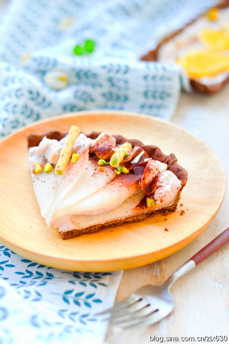 雪<a href=/shicai/guopin/Li/index.html target=_blank><u>梨</u></a>双倍<a href=/shicai/mimian/QiaoKeLi/index.html target=_blank><u>巧克力</u></a>塔的做法