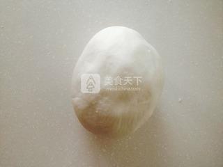 豆沙<a href=/shicai/mimian/NuoMi/index.html target=_blank><u>糯米</u></a>饼