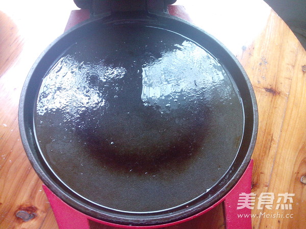 <a href=/shicai/shucai/BoCai/index.html target=_blank><u>菠菜</u></a><a href=/shicai/rouqin/JiDan/index.html target=_blank><u>鸡蛋</u></a>饼的做法