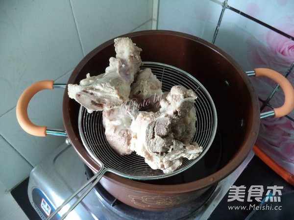 菜干猪骨汤的做法