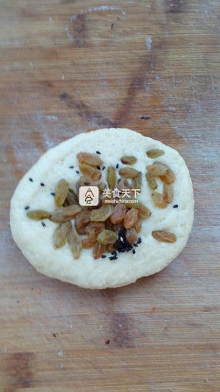 <a href=/shicai/guopin/PuTaoGan/index.html target=_blank><u><a href=/shicai/guopin/PuTao/index.html target=_blank><u>葡萄</u></a>干</u></a>司康