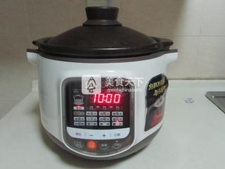 <a href=/shicai/mimian/LvDou/index.html target=_blank><u>绿豆</u></a><a href=/shicai/shucai/BaiHe/index.html target=_blank><u>百合</u></a><a href=/shicai/guopin/LianZi/index.html target=_blank><u>莲子</u></a>羹