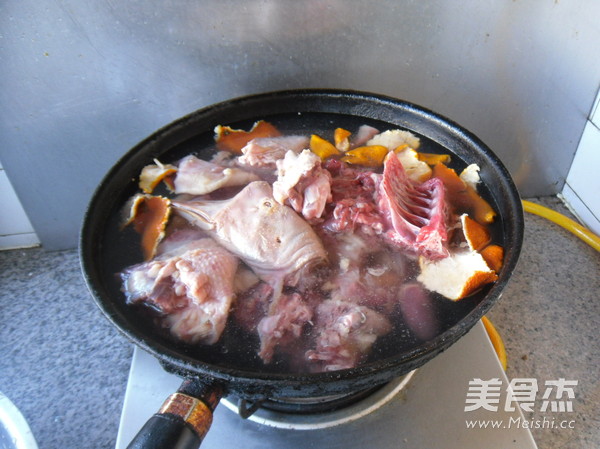 陈皮烧大<a href=/shicai/rouqin/E/index.html target=_blank><u>鹅</u></a>的做法