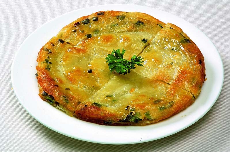 葱花<a href=/shicai/rouqin/JiDan/index.html target=_blank><u>鸡蛋</u></a>饼2