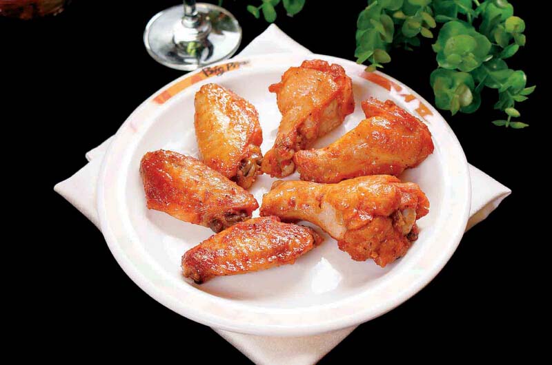 烤<a href=/shicai/rouqin/JiChi/index.html target=_blank><u>鸡翅</u></a>怎么腌制1