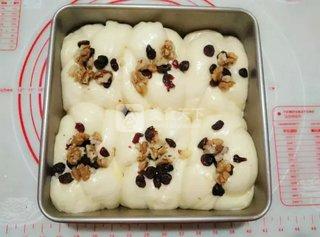 <a href=/shicai/guopin/ManYueMei/index.html target=_blank><u>蔓越莓</u></a>核<a href=/shicai/guopin/Tao/index.html target=_blank><u>桃</u></a><a href=/shicai/mimian/MianBao/index.html target=_blank><u>面包</u></a>