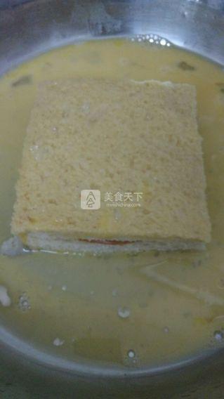 <a href=/shicai/rouqin/HuoTui/index.html target=_blank><u>火腿</u></a>西多士