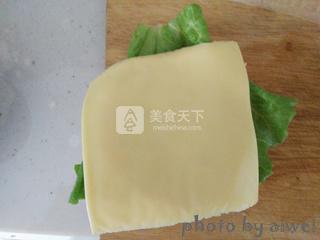 香辣<a href=/shicai/rouqin/JiTui/index.html target=_blank><u>鸡腿</u></a>堡