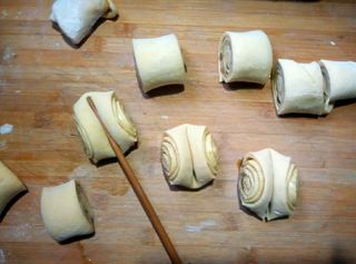 <a href=/shicai/shucai/DiGua/index.html target=_blank><u>地瓜</u></a>卷子