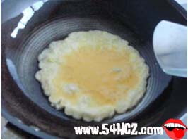 <a href=/shicai/shucai/XiHongShi/index.html target=_blank><u>西红柿</u></a>炒蛋的做法2