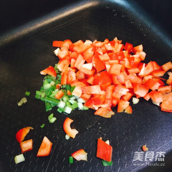 彩椒炒饭的做法