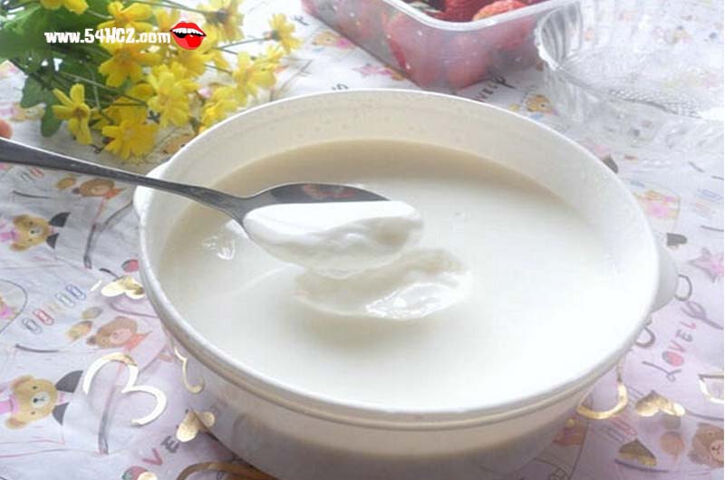 多大的宝宝可以喝<a href=/shicai/mimian/SuanNai/index.html target=_blank><u>酸奶</u></a>1