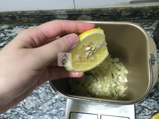 <a href=/shicai/guopin/BaiXiangGuo/index.html target=_blank><u>百香果</u></a>果酱