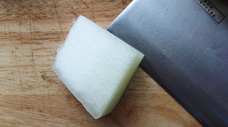 素烧<a href=/shicai/shucai/DongGua/index.html target=_blank><u>冬瓜</u></a>