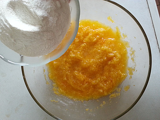 <a href=/shicai/shucai/NanGua/index.html target=_blank><u>南瓜</u></a><a href=/shicai/mimian/NuoMi/index.html target=_blank><u>糯米</u></a>饼