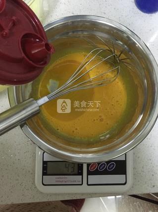 土<a href=/shicai/rouqin/JiDan/index.html target=_blank><u>鸡蛋</u></a>的<a href=zt/qifengdg target=_blank><u>戚风蛋糕</u></a>