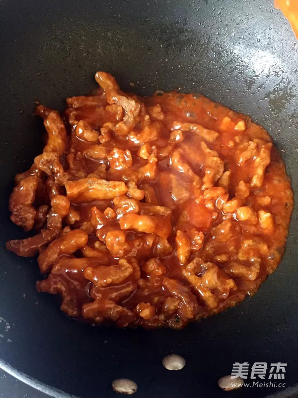 味蕾打开～酸甜<a href=/shicai/rouqin/LiJi/index.html target=_blank><u>里脊</u></a>的做法