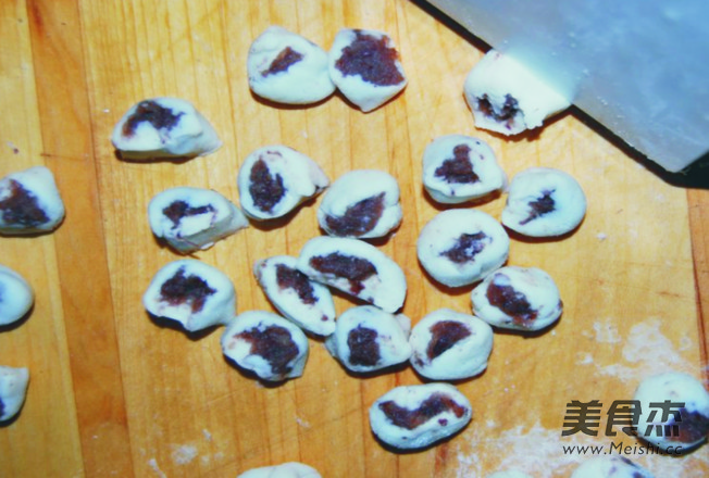 <a href=/shicai/shucai/GuiHua/index.html target=_blank><u>桂花</u></a>酒酿夹心小圆子的做法