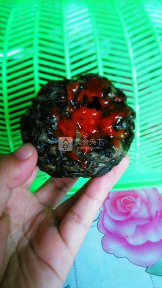 家乡的味道之<a href=/shicai/shucai/HongShu/index.html target=_blank><u>红薯</u></a>叶子窝窝头