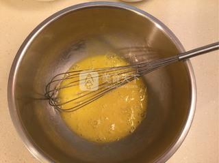 <a href=/shicai/guopin/LanMei/index.html target=_blank><u>蓝莓</u></a>奶香蛋糕