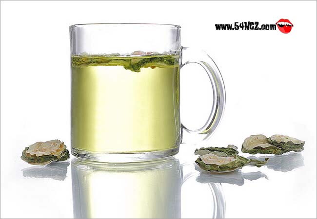 生吃<a href=/shicai/shucai/KuGua/index.html target=_blank><u>苦瓜</u></a>好不好4