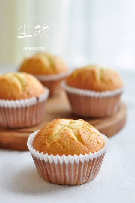 <a href=/shicai/rouqin/JiDan/index.html target=_blank><u>鸡蛋</u></a>糕的做法