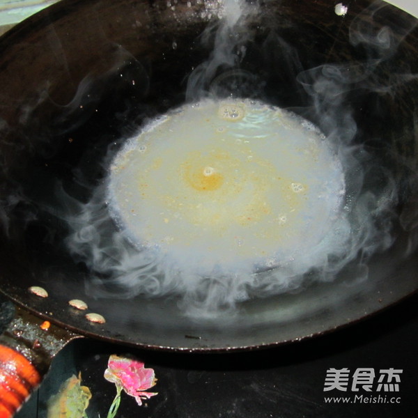 <a href=/shicai/rouqin/JiDan/index.html target=_blank><u>鸡蛋</u></a><a href=/shicai/mimian/FenPi/index.html target=_blank><u>粉皮</u></a>汤的做法