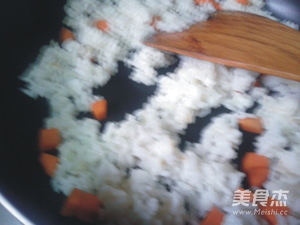 菌菇酱炒饭的做法