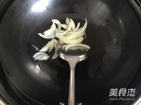 吉野家<a href=/shicai/rouqin/FeiNiu/index.html target=_blank><u>肥牛</u></a>饭的做法