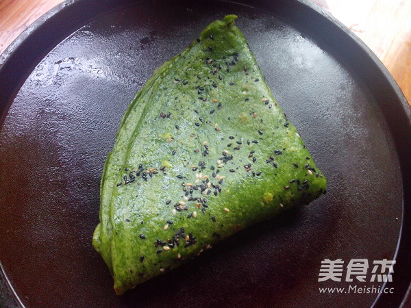 <a href=/shicai/shucai/BoCai/index.html target=_blank><u>菠菜</u></a><a href=/shicai/rouqin/JiDan/index.html target=_blank><u>鸡蛋</u></a>饼的做法