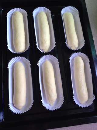 青瓜热狗<a href=/shicai/mimian/MianBao/index.html target=_blank><u>面包</u></a>