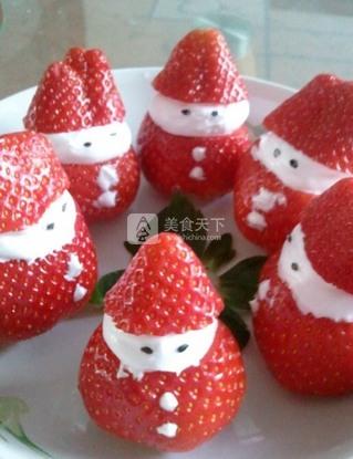 <a href=/shicai/guopin/CaoMei/index.html target=_blank><u>草莓</u></a>小雪人