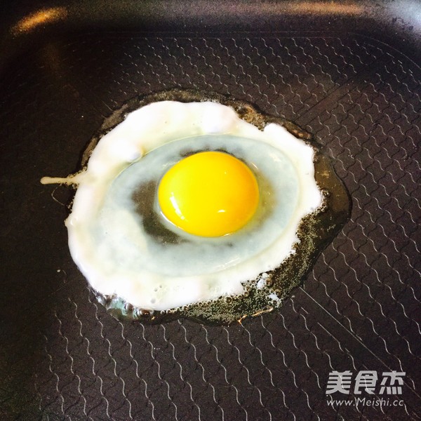 <a href=/shicai/shucai/HuLuoBo/index.html target=_blank><u>胡<a href=/shicai/shucai/LuoBo/index.html target=_blank><u>萝卜</u></a></u></a><a href=/shicai/rouqin/JiDan/index.html target=_blank><u>鸡蛋</u></a>炒面的做法