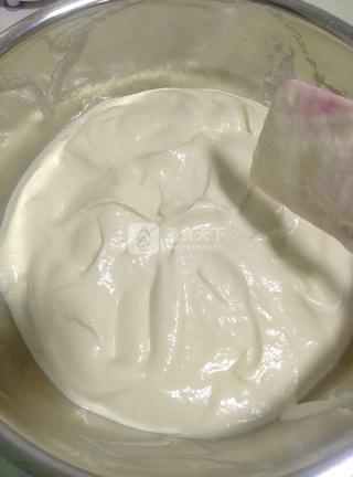 提子<a href=zt/qifengdg target=_blank><u>戚风蛋糕</u></a>