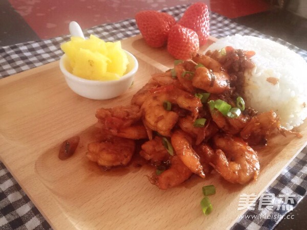 大圣虾仁饭的做法