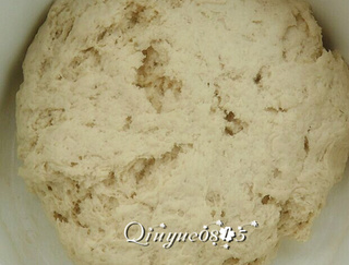 <a href=/shicai/shucai/BaiLuoBo/index.html target=_blank><u>白<a href=/shicai/shucai/LuoBo/index.html target=_blank><u>萝卜</u></a></u></a>包子