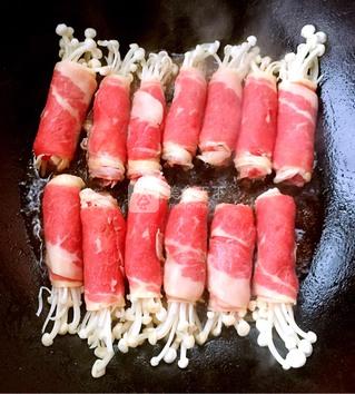 <a href=/shicai/rouqin/FeiNiu/index.html target=_blank><u>肥牛</u></a>金针菇香香卷