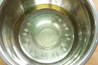 <a href=/shicai/mimian/QiaoKeLi/index.html target=_blank><u>巧克力</u></a>豆<a href=/shicai/mimian/DaMi/index.html target=_blank><u>大米</u></a><a href=zt/qifengdg target=_blank><u>戚风蛋糕</u></a>