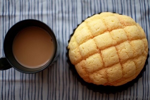 香港人离不开的<a href=/shicai/guopin/BoLuo/index.html target=_blank><u>菠萝</u></a>包2