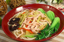 <a href=/shicai/shucai/ZhaCai/index.html target=_blank><u>榨菜</u></a>肉丝面