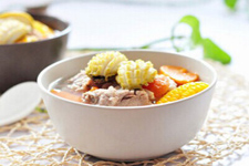 <a href=/shicai/shuichanpin/BaoYu/index.html target=_blank><u>鲍鱼</u></a><a href=/shicai/rouqin/PaiGu/index.html target=_blank><u>排骨</u></a>汤怎么做