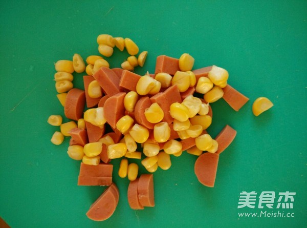 <a href=/shicai/mimian/ZhiShi/index.html target=_blank><u>芝士</u></a><a href=/shicai/shucai/TuDou/index.html target=_blank><u>土豆</u></a>泥的做法