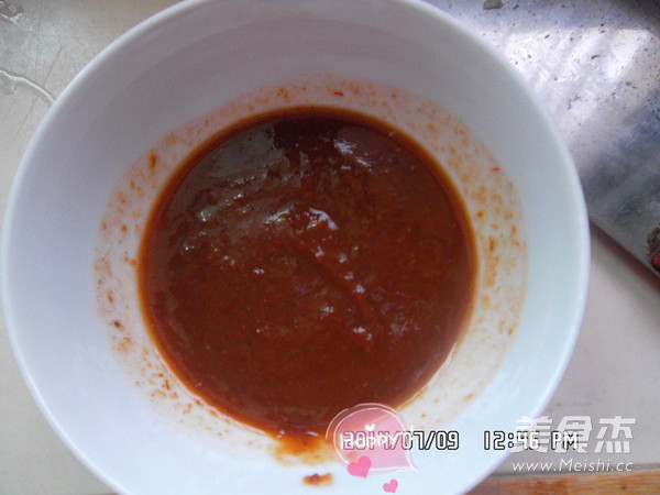 辣炒<a href=/shicai/mimian/NianGao/index.html target=_blank><u>年糕</u></a>的做法