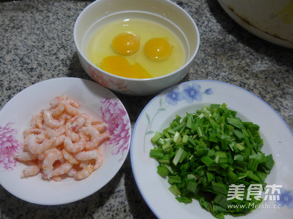 <a href=/shicai/shucai/JiuCai/index.html target=_blank><u>韭菜</u></a>虾肉炒<a href=/shicai/rouqin/JiDan/index.html target=_blank><u>鸡蛋</u></a>的做法